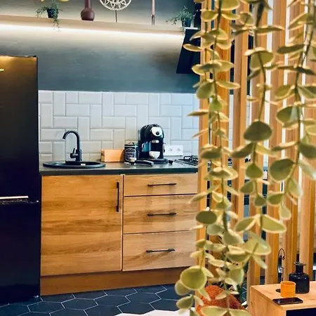 Heart Of The - Modern With Balcony Бухарест