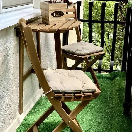 Heart Of The - Modern With Balcony Apartment Bucharest