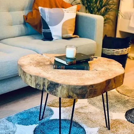 Апартаменты Heart Of The - Modern With Balcony