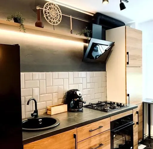 Heart Of The - Modern With Balcony Apartament *